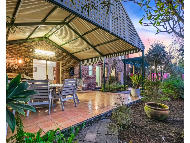 26 Poinciana Crescent, Stretton QLD 4116
