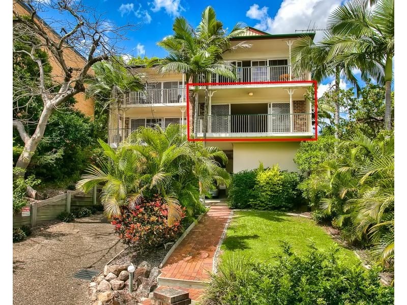 2/11 Sir Fred Schonell Drive, St Lucia QLD 4067