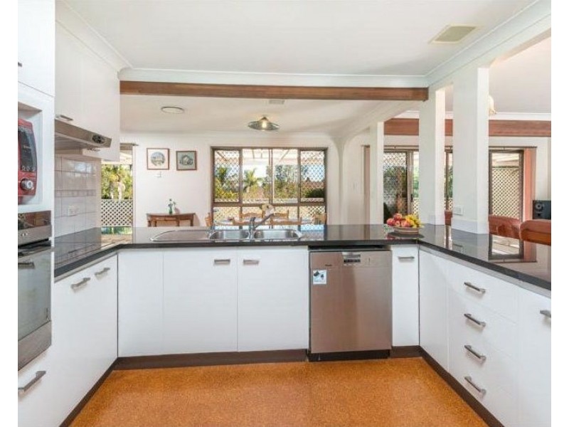 24 Rialanna Street, Kenmore QLD 4069