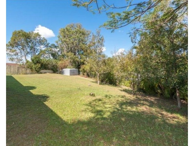 24 Rialanna Street, Kenmore QLD 4069