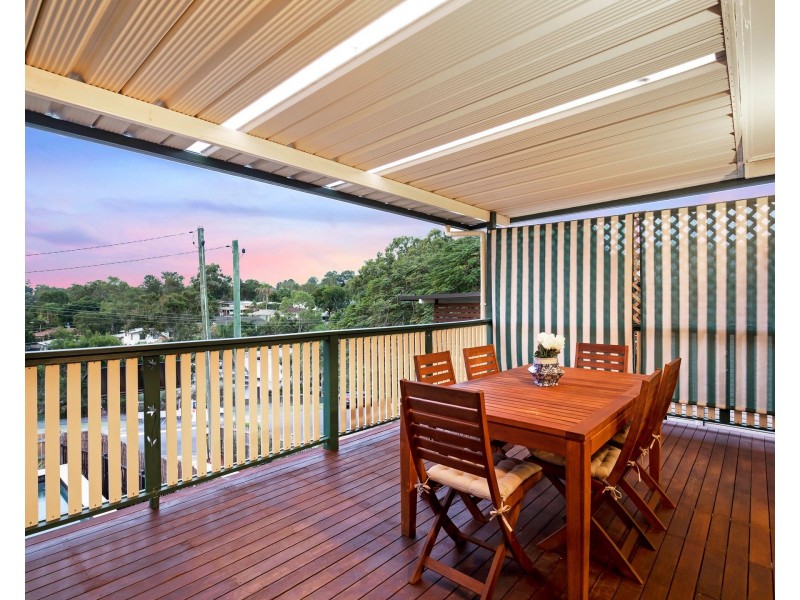 21 Carlyle Street, Seventeen Mile Rocks QLD 4073