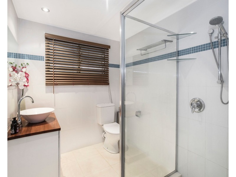 21 Carlyle Street, Seventeen Mile Rocks QLD 4073