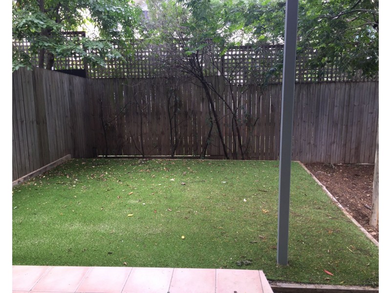 5/34 Warren Street, St Lucia QLD 4067