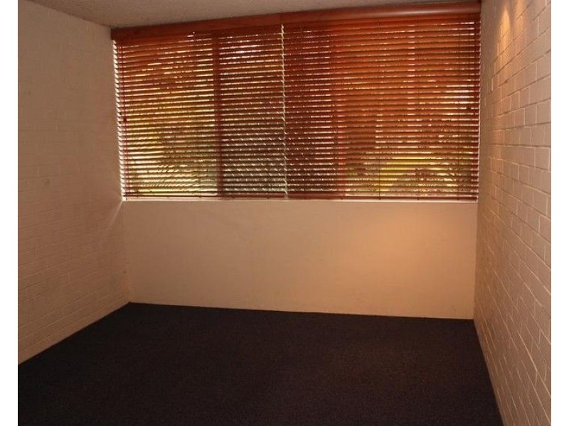 6/124 Sir Fred Schonell Drive, St Lucia QLD 4067