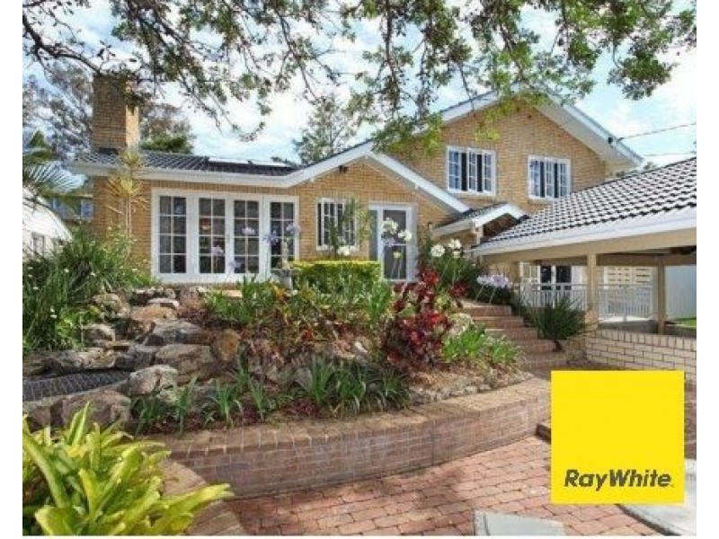 10 Mabb Street, Kenmore QLD 4069