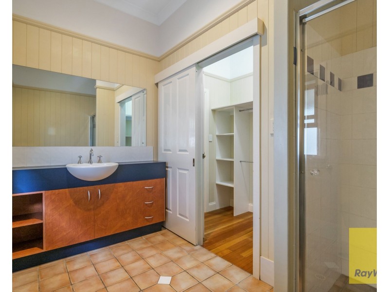 5 Lance Street, Sherwood QLD 4075