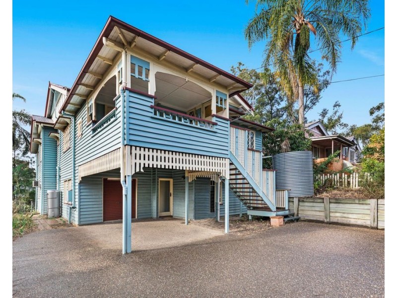 16 Sir Fred Schonell Drive, St Lucia QLD 4067