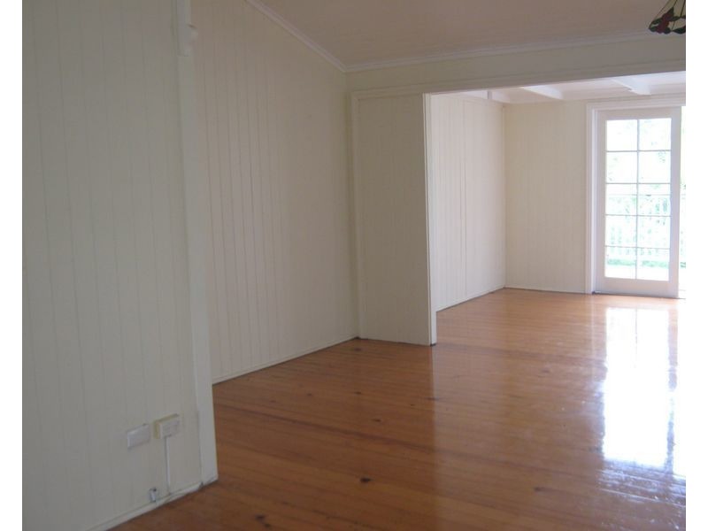 37 Fewings Street, Toowong QLD 4066