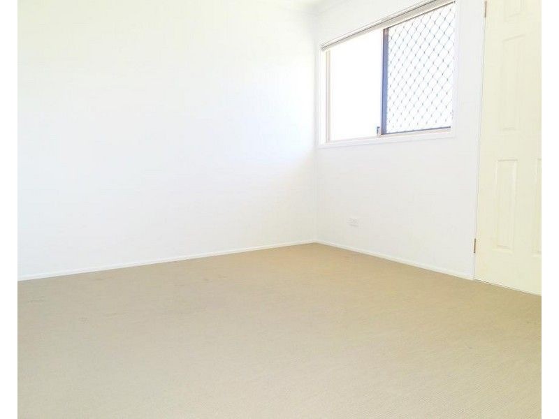 4 Accrington Place, Chapel Hill QLD 4069