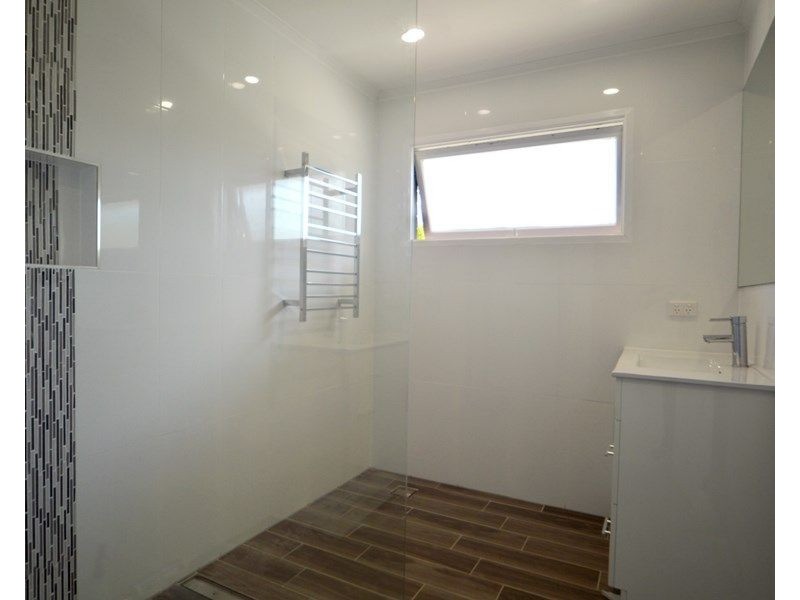 24 Cromarty Street, Kenmore QLD 4069