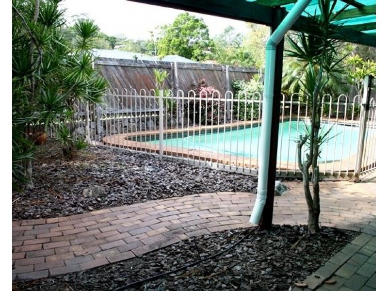 24 Cromarty Street, Kenmore QLD 4069