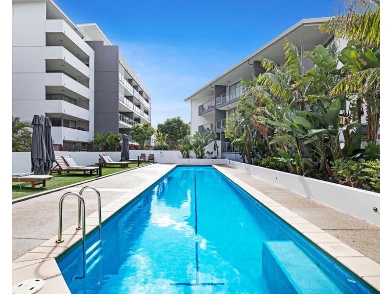 122/95 Clarence Road, Indooroopilly QLD 4068