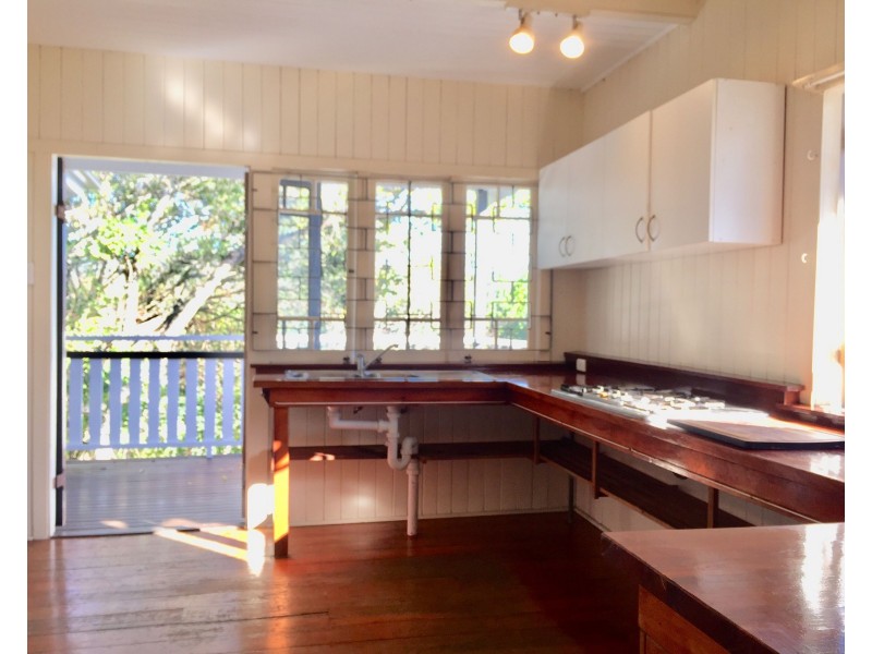 27 Osman Street, Bardon QLD 4065