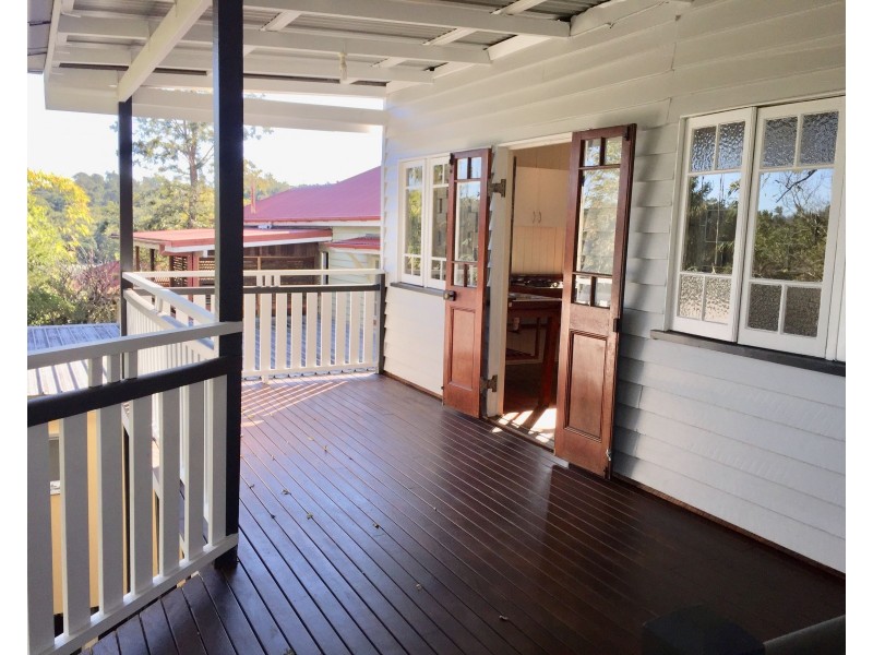 27 Osman Street, Bardon QLD 4065