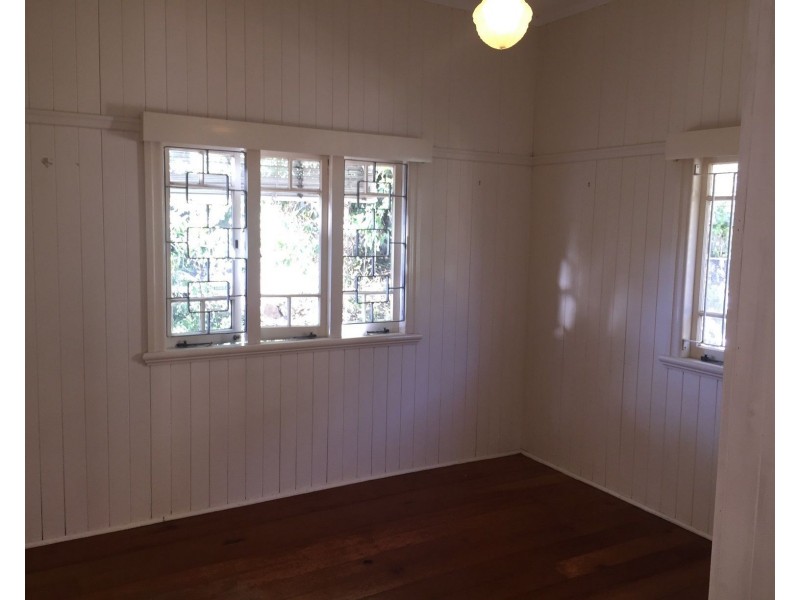 27 Osman Street, Bardon QLD 4065