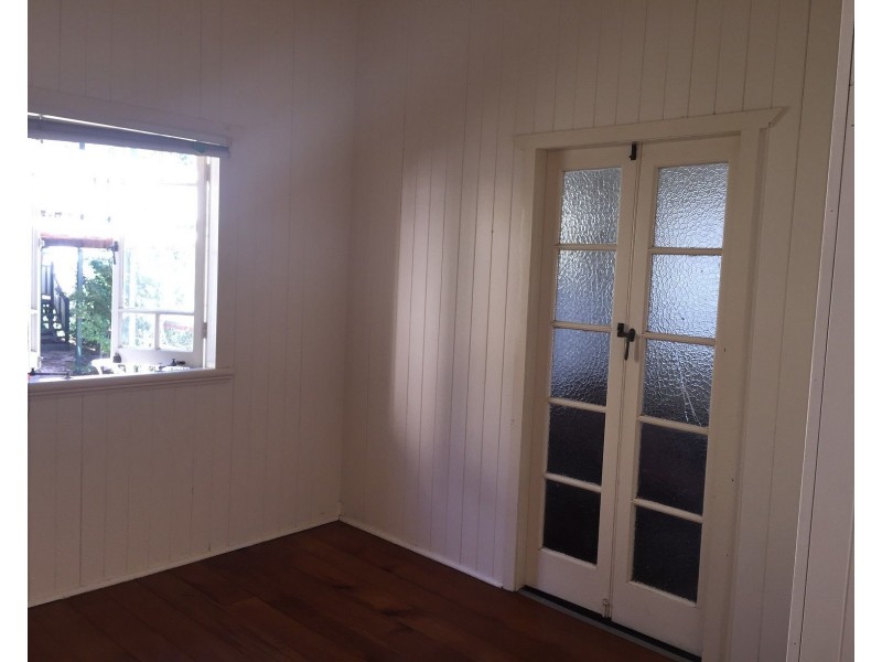 27 Osman Street, Bardon QLD 4065