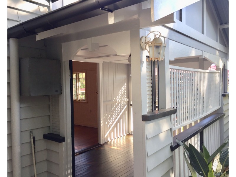 27 Osman Street, Bardon QLD 4065