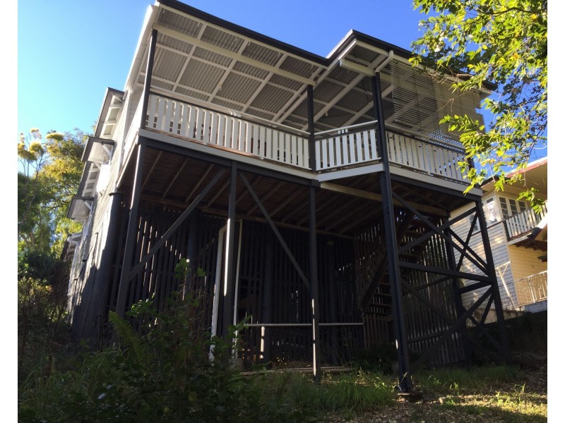 27 Osman Street, Bardon QLD 4065