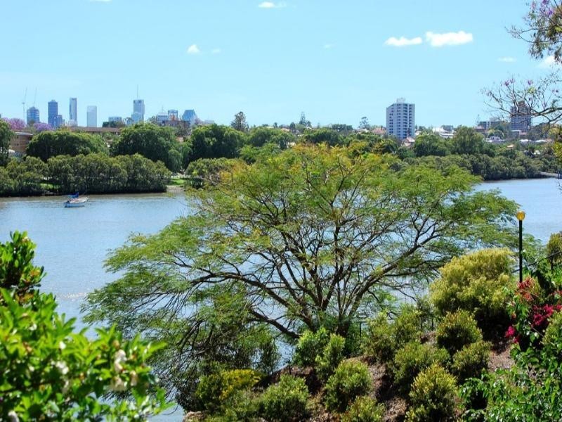 4/72 Sandford Street, St Lucia QLD 4067