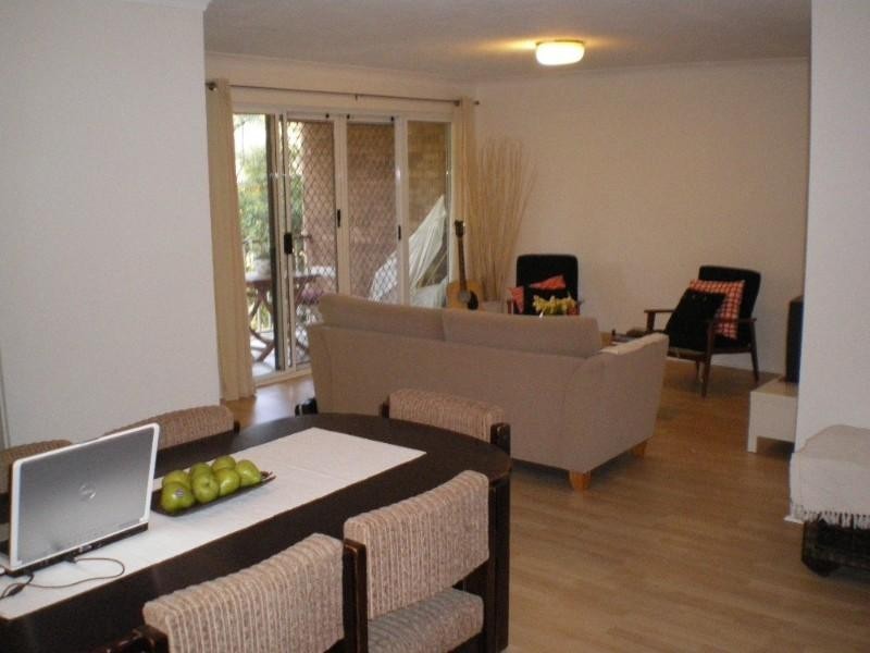 2/5 Norwood Street, Toowong QLD 4066