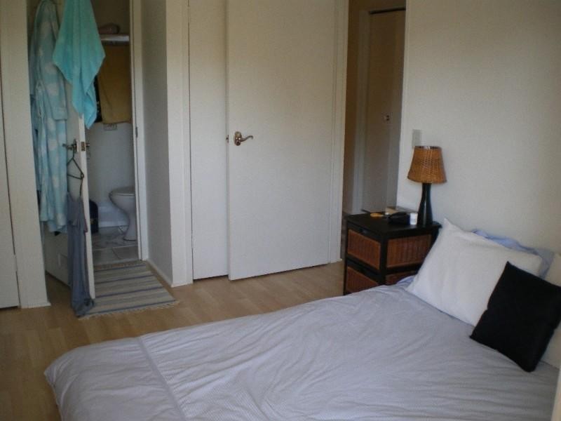 2/5 Norwood Street, Toowong QLD 4066