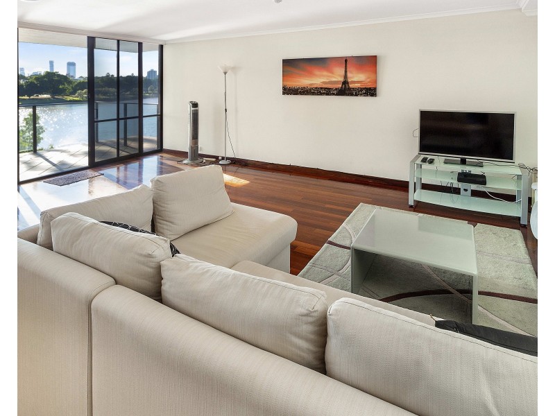 3/58 Sandford Street, St Lucia QLD 4067