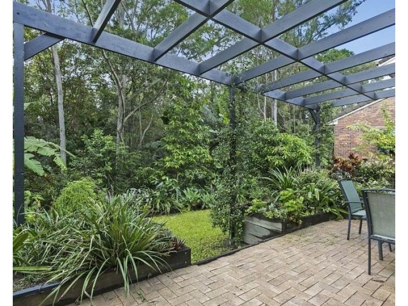 9b Tamarix Street, Chapel Hill QLD 4069