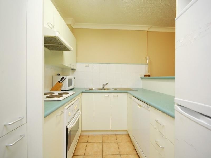 8/11 Lima Street, Auchenflower QLD 4066