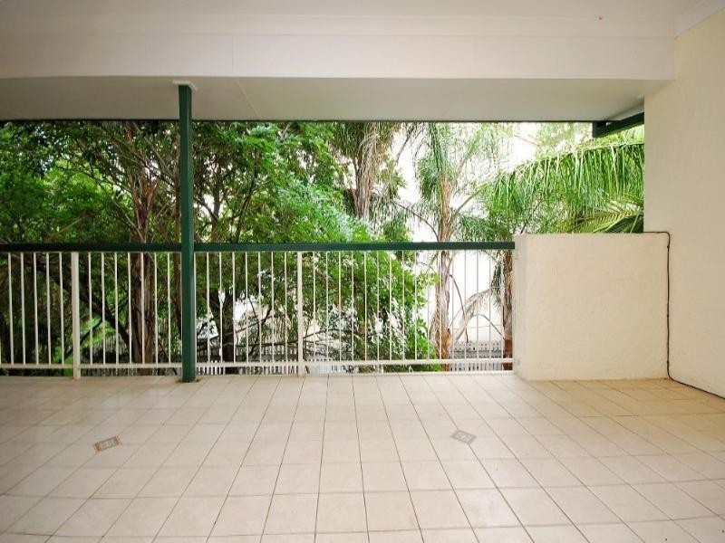 8/11 Lima Street, Auchenflower QLD 4066