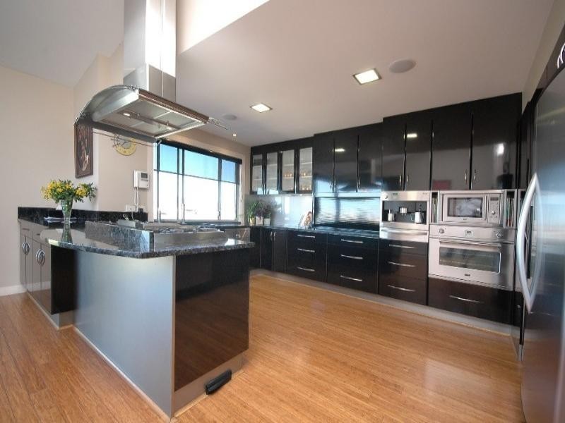 10 Victoria Terrace, Newstead QLD 4006