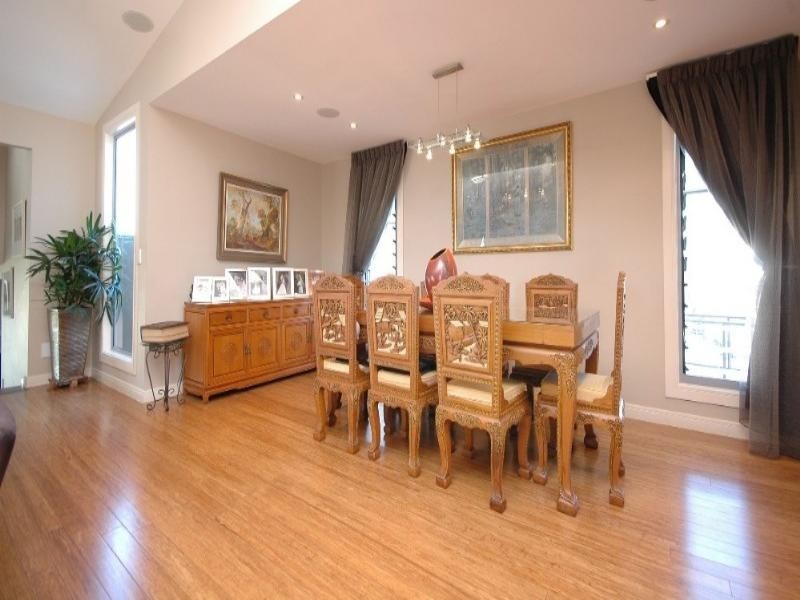 10 Victoria Terrace, Newstead QLD 4006