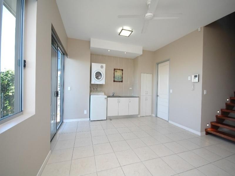 10 Victoria Terrace, Newstead QLD 4006