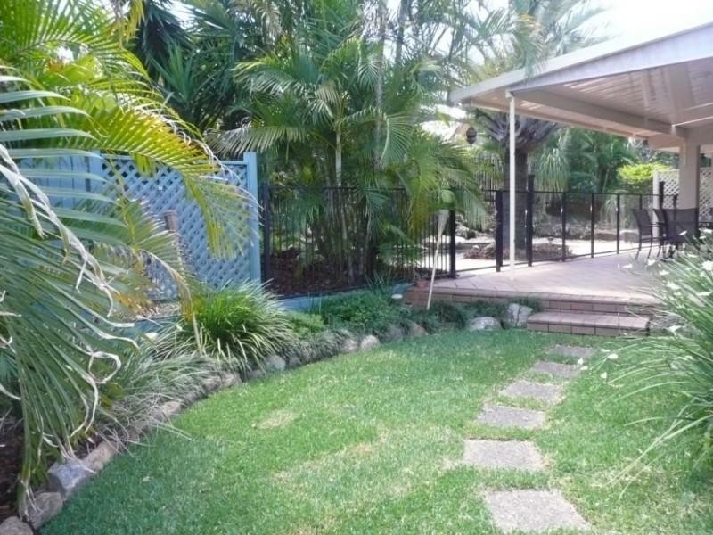 25 Moondarra Street, Chapel Hill QLD 4069