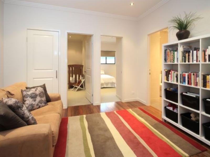 75 Ludlow Street, Chapel Hill QLD 4069