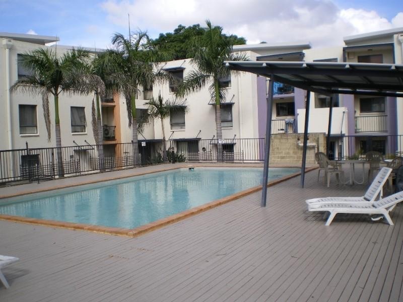 16/7 Landsborough Terrace, Toowong QLD 4066