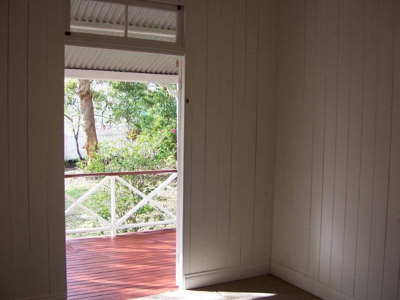 12 Rokeby Terrace, Taringa QLD 4068