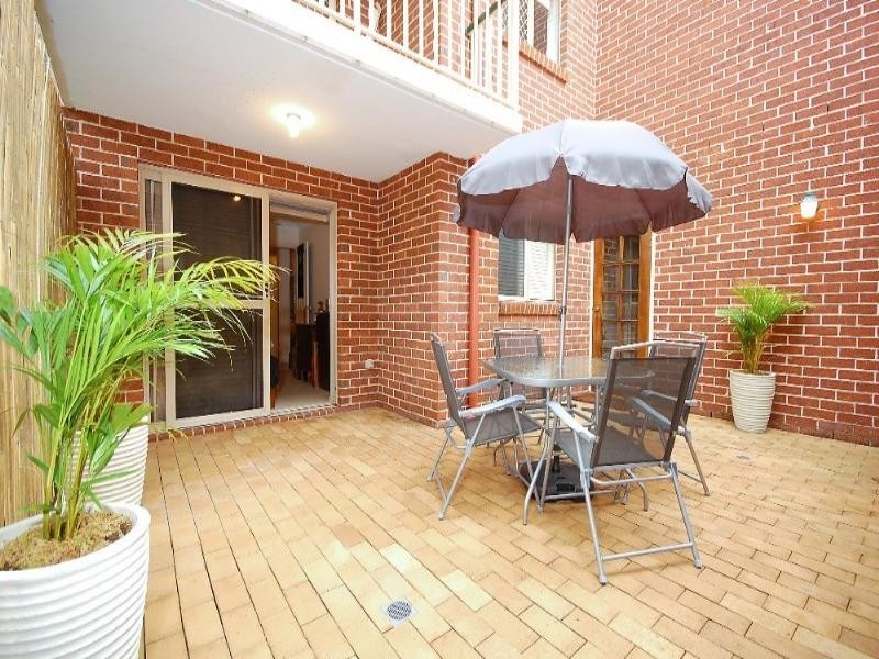 1/15 Lima Street, Auchenflower QLD 4066