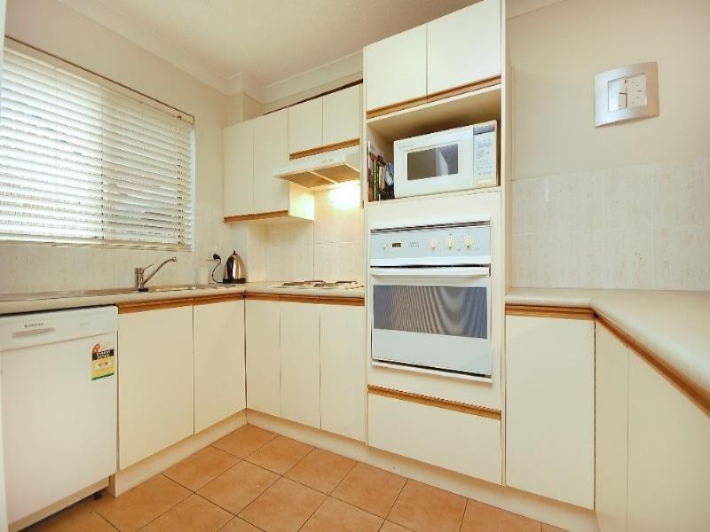 1/15 Lima Street, Auchenflower QLD 4066