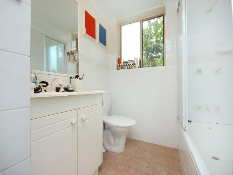 1/15 Lima Street, Auchenflower QLD 4066