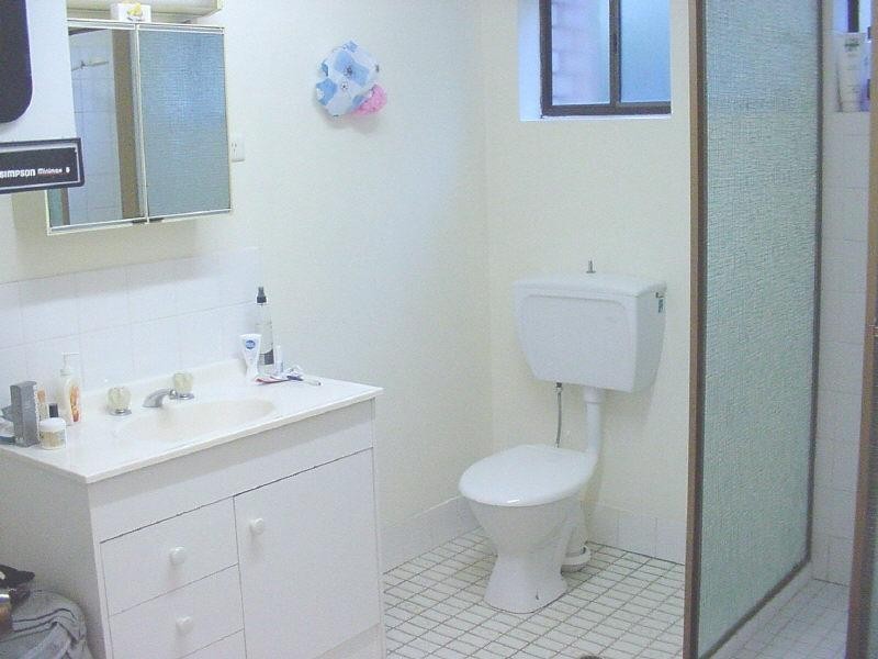 4/31 Bishop Street, St Lucia QLD 4067