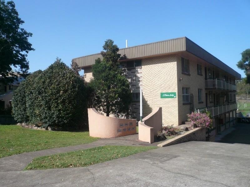 1/60 Warren Street, St Lucia QLD 4067