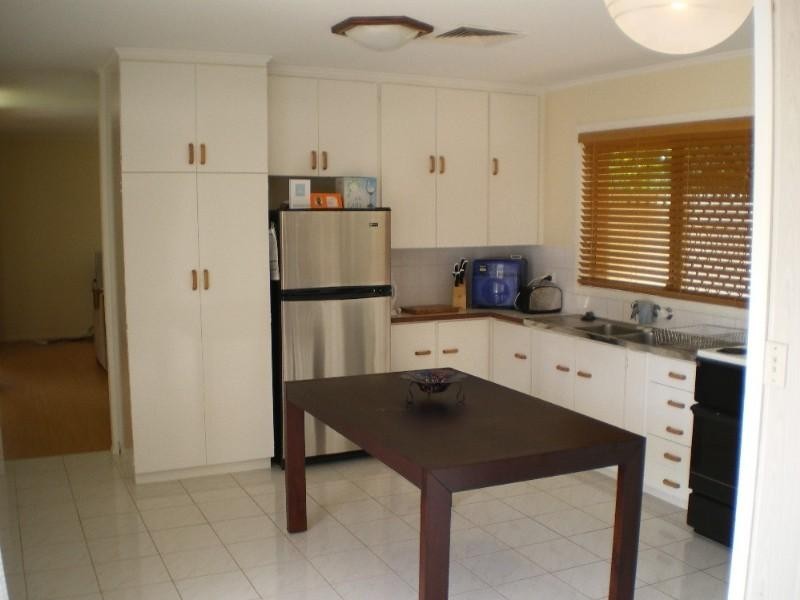 44 Clarina Street, Chapel Hill QLD 4069