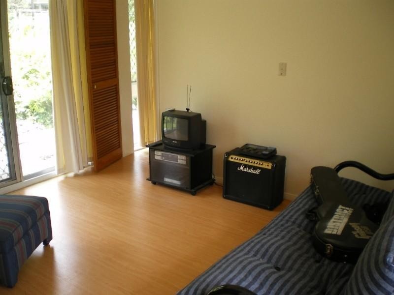 44 Clarina Street, Chapel Hill QLD 4069