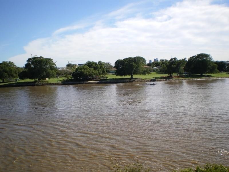 4/32 Sandford Street, St Lucia QLD 4067