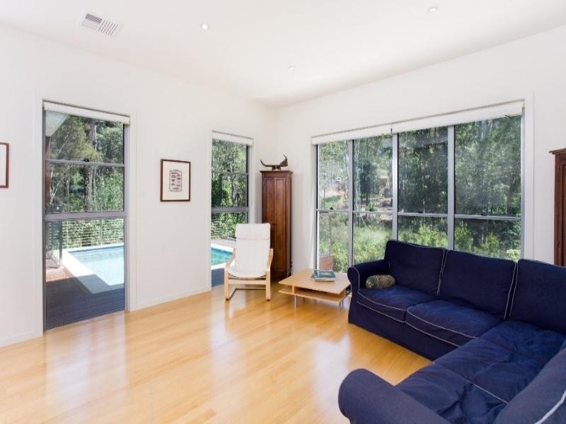 48 Lomandra Place, Chapel Hill QLD 4069