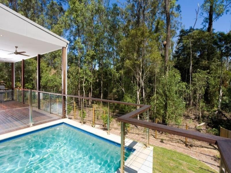 48 Lomandra Place, Chapel Hill QLD 4069