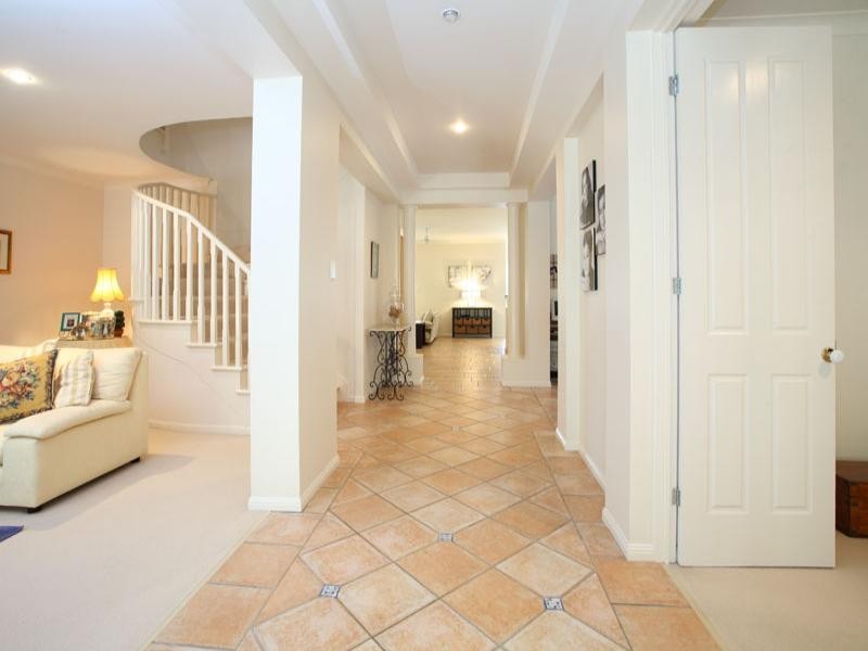 21 Tangy Street, Brookfield QLD 4069