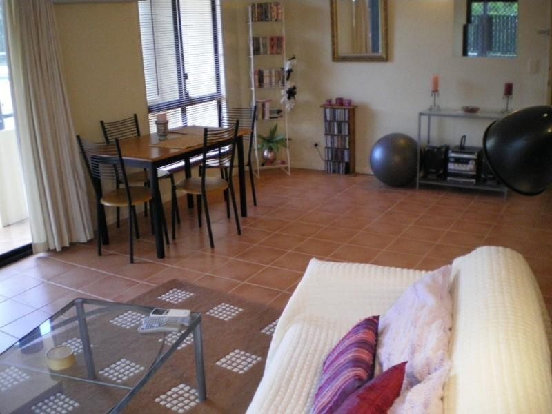 10/121 Sir Fred Schonell, St Lucia QLD 4067