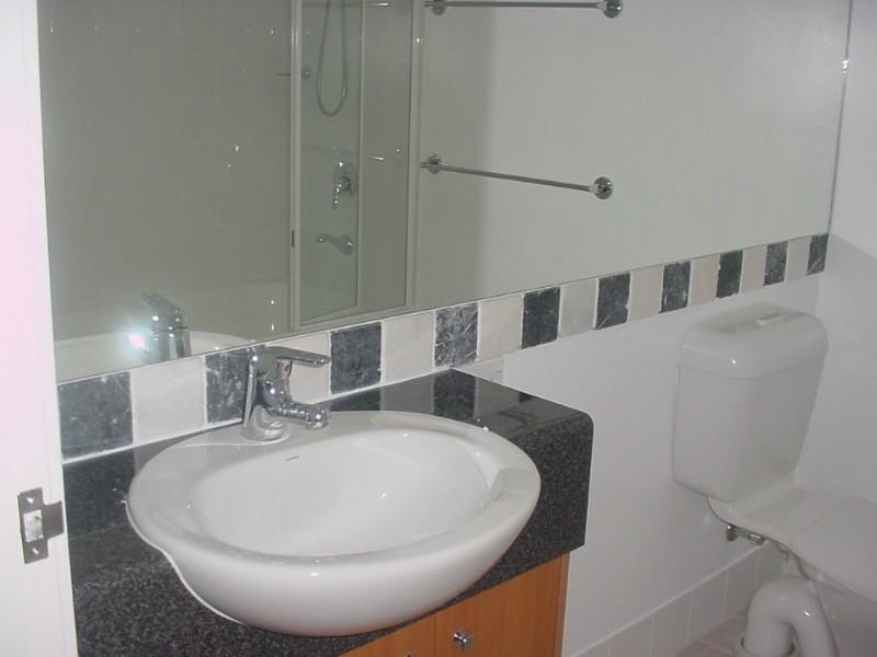 2/7 Highview Terrace, St Lucia QLD 4067