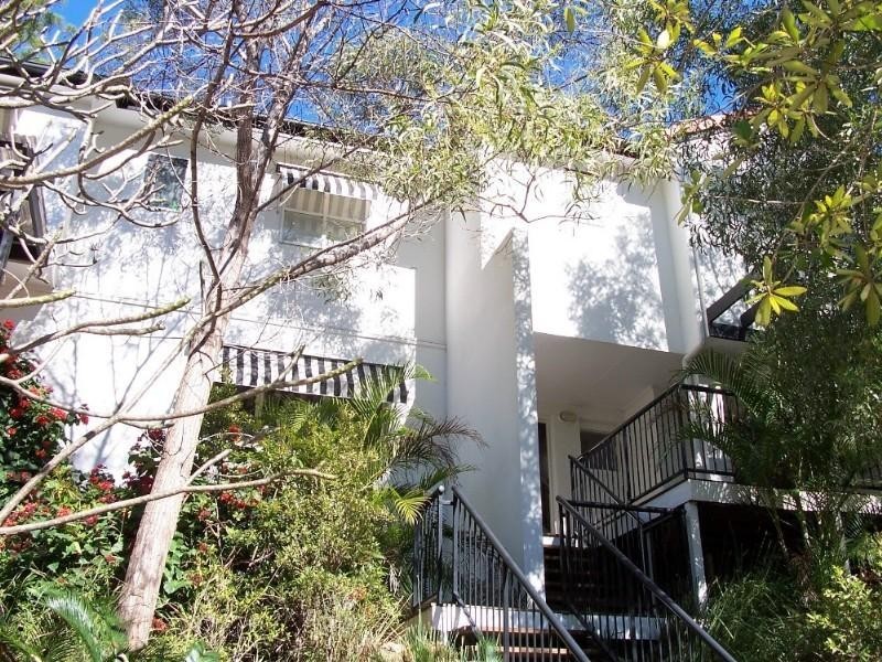 2/7 Highview Terrace, St Lucia QLD 4067